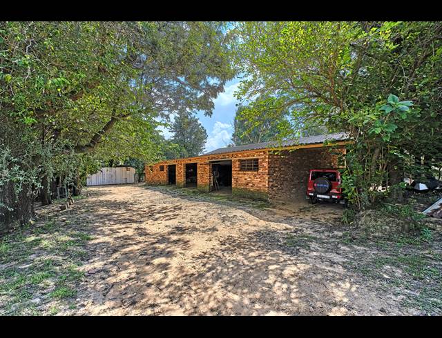 4 BEDROOM EQUESTRIAN PROPERTY FOR SALE IN SUN VALLEY